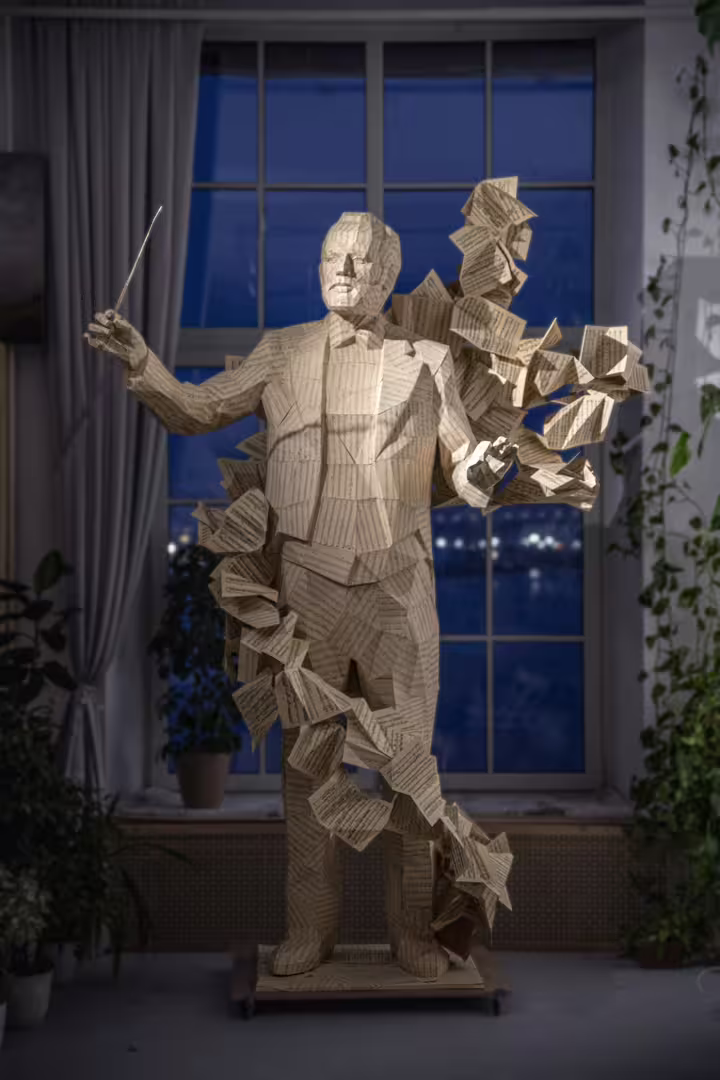 01 Скульптура Чайковского.jpg