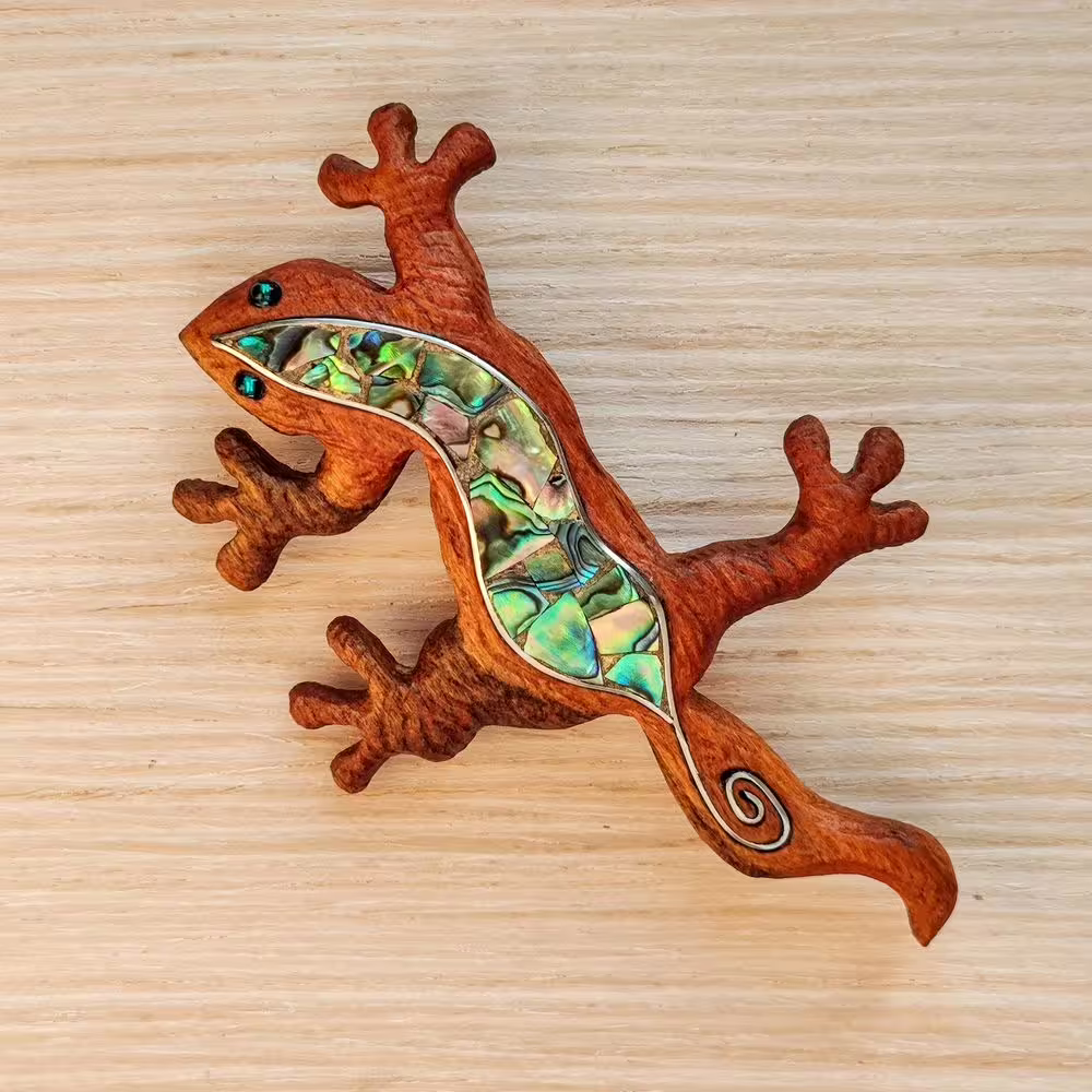 brooch 49.jpg