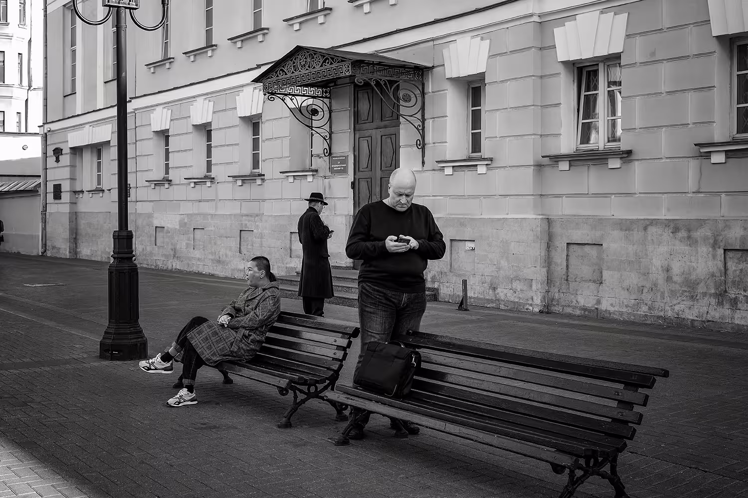 На темной стороне_Сергей Гельман.jpg