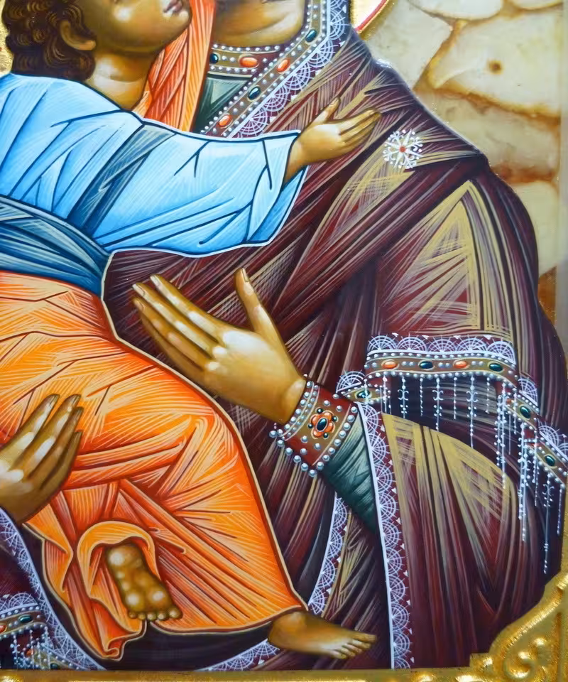 Icon of the Mother of God Vladimirskaya_Epoxy base, natural amber, natural Gold leaf, acrylic primer, tempera paints, gloss varnish_details_Icon painting - Tatiana Sereda.jpg